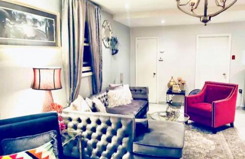 Englewood House | Welcome to Grande Lux - Boutique Hotel Style- NYC in 20 mins