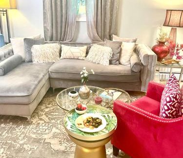 Englewood House | Welcome to Grande Lux - Boutique Hotel Style- NYC in 20 mins