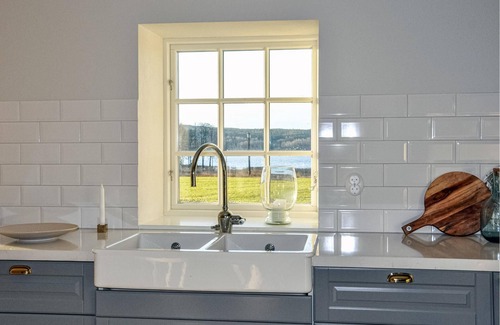 Klassbol Apartment | Welcome to Haltersbol and this vacation home from 2019. Deie apartment house offers a beautiful view