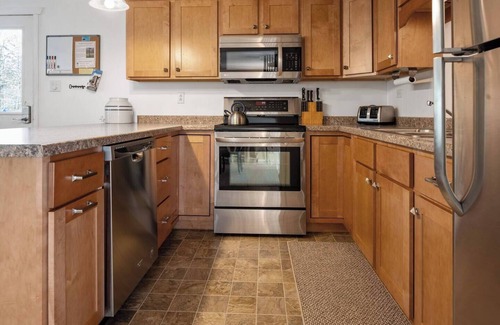 Bessemer House | Welcome to Hillside Haus: Your Cozy Trailside Retreat!
