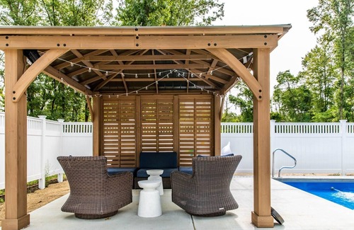 Grand Beach House | Welcome to Idlewild Pool Home