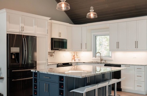 West Arm House | Welcome to La Casa Del Lago - Ultimate Private Lakeside Oasis