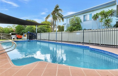Cooee Bay Apartment | Welcome to La Mer Moor Beachfront Unit.