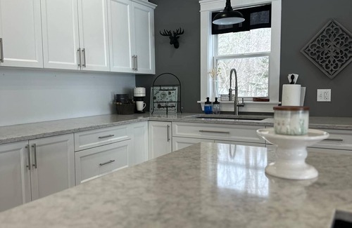 Lower Ohio Cottage | Welcome to Lake Cove Estate! Relax, boating or fish at beautiful Lake Deception!