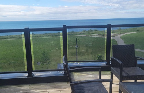 Clarington House | Welcome to lake breeze water view.nWake up to breathe taking lake view.