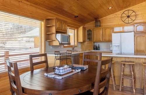 Alpine House | Welcome to Lucky Cub Ranch!