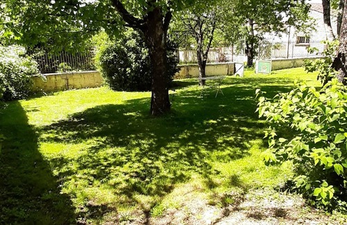 Mareuil House | Welcome to Mareuil - Spacious, bright house with swimming pool, garden and comfort