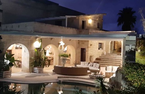 Sanarica Villa | "Welcome to Masseria Quadrelli: an oasis of elegance in the heart of Salento"