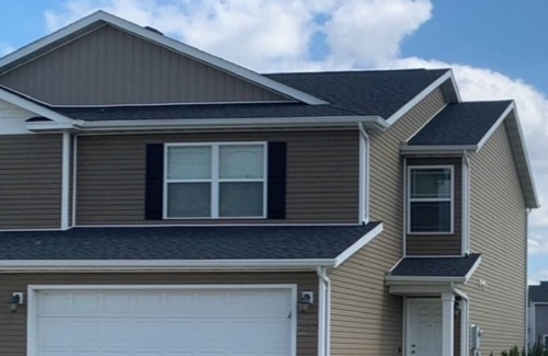 Bismarck House | Welcome to Molly’s Place! 3-bedroom waterfront townhome in Mandan