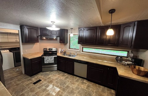 Whittier House | Welcome To Mountain Side Viewsn2BR 2BA House nestled in the Smoky Mountains!