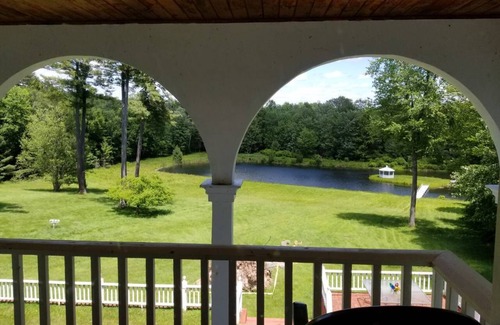 White Lake House | WELCOME TO NOBLE NEST!