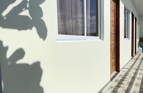 Mactan Export Processing Zone Apartment | Welcome to our budget-friendly hostel, where you can enjoy an affordable stay.