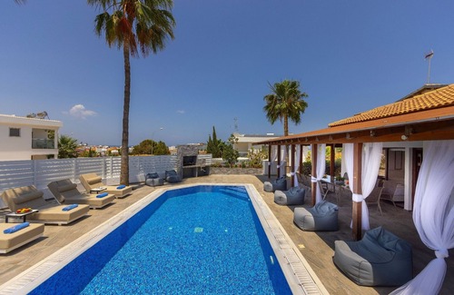 Cape Greko Villa | Welcome to our beautiful 5-bedroom villa, situated near the stunning Konnos beach
