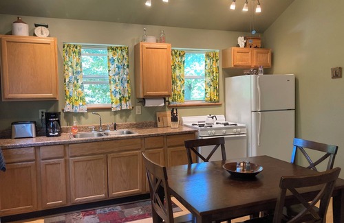 Bruno Cottage | Welcome To Our Cozy And Private Ozark Mountains Cottage.