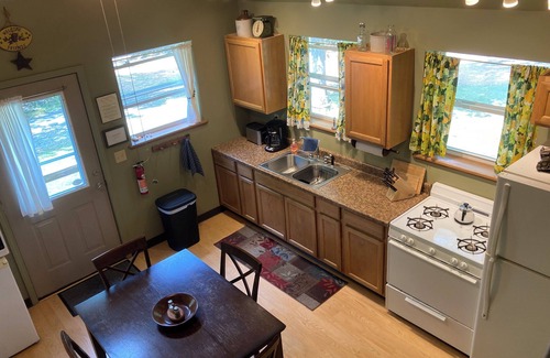 Bruno Cottage | Welcome To Our Cozy And Private Ozark Mountains Cottage.