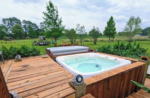 Carencro Other | Welcome to our cozy and secluded location on a picturesque blueberry farm.