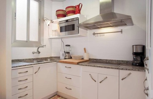 El Parc i la Llacuna del Poblenou Apartment | Welcome to our cozy apartment in Poblenou! You will love it because it's location, close to all the main interesting places in Barcelona and at the same time, away from the noise of the city.