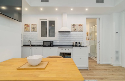 El Parc i la Llacuna del Poblenou Apartment | Welcome to our cozy apartment in Poblenou! You will love it because it's location, close to all the main interesting places in Barcelona and at the same time, away from the noise of the city.
