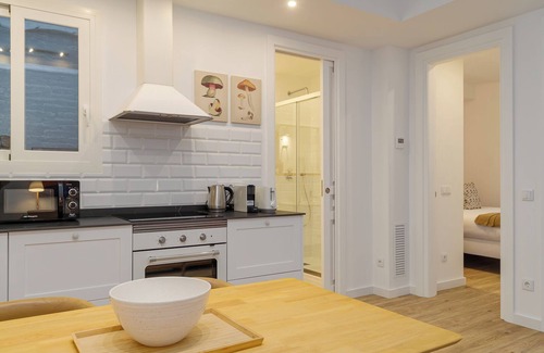 El Parc i la Llacuna del Poblenou Apartment | Welcome to our cozy apartment in Poblenou! You will love it because it's location, close to all the main interesting places in Barcelona and at the same time, away from the noise of the city.