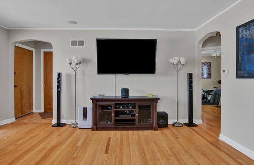La Grange Park House | Welcome to our home!