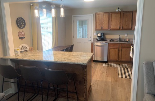 Biloxi House | Welcome To Our Hive!
