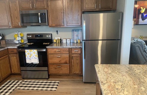 Biloxi House | Welcome To Our Hive!