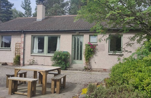 Carrbridge Cottage | Welcome to our home from home for 5 in the Scottish Highlands.