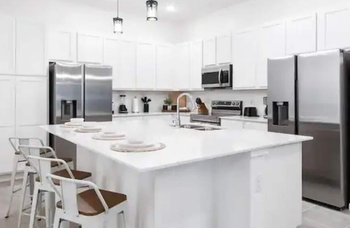 Indian Point House | Welcome to our incredible vacation home! Ideal for large groups of 16+ people.