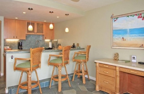 Maalaea Condo | Welcome to our luxury one bedroom Eco-Friendly Honeymoon Suite condo.