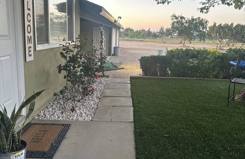 Palmdale House | Welcome to our peaceful and cozy retreat!