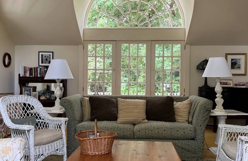 Edgartown House | Welcome to our quiet side street.A 3 Min. Walk to Downtown