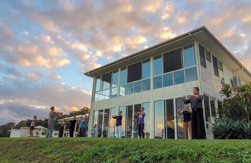 Greens Creek House | Welcome to our sanctuary Tivoli Retreat: Where Body, Mind & Spirit Find Bliss!
