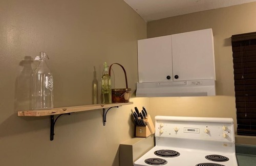 Upper Ten Oaks House | Welcome to Our Sandy Hill Guest Suite in East Abbotsford!