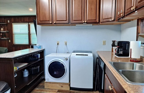 Galveston House | Welcome to our small cozy beach house. A nice place for a small family.