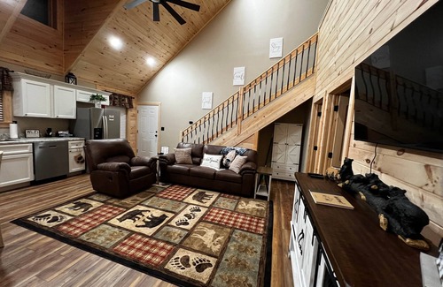 White Pine Cabin | Welcome to our Lake Escape!