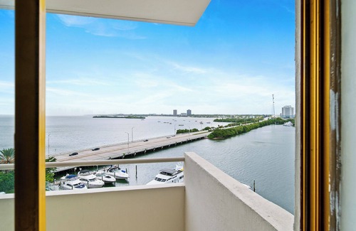 North Bay Village Condo | Welcome to Palms 811 in North Miami Beach with views of the Miami skyline.
