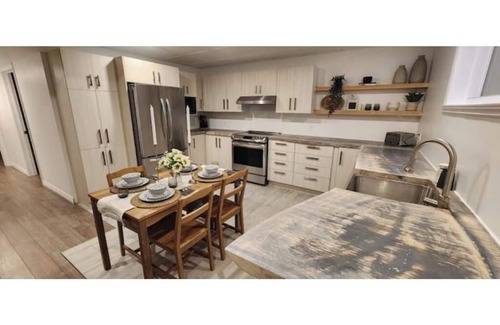 Chateauguay House | Welcome to Peaceful Pines-Your Home Away From Home,10 min from Playground Casino