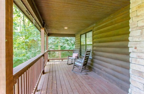 Lancaster Cabin | Welcome to peaceful Parkview Hollow, Gated Community 1 mile from lake!