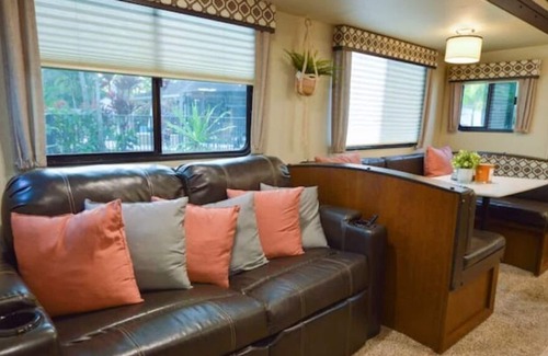 Hunt Club House | Welcome to Poolside Pines Resort!