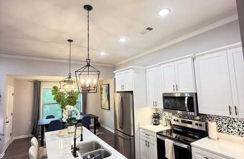 Batesville House | Welcome to Riverwood Retreat – Your Peaceful Hilltop Escape!