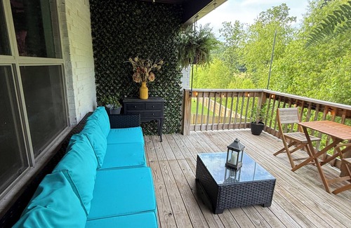 Batesville House | Welcome to Riverwood Retreat – Your Peaceful Hilltop Escape!