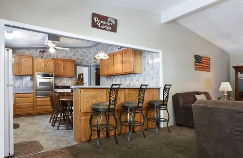 Premier House | Welcome to Ronnie's Place