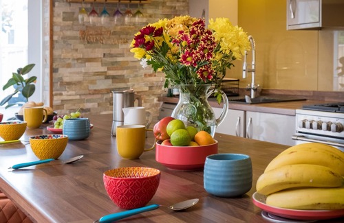 Ryde Apartment | Welcome to Rowallen, in the heart of Ryde on the Isle of Wight, a stunning Edwardian town house spre