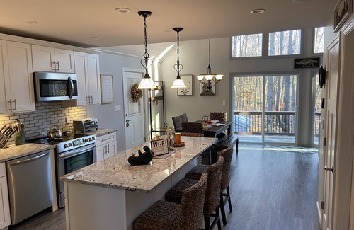 Lake Ariel House | Welcome to Serenity Woods