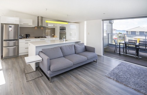 Snells Beach House | Welcome to Snells Ocean Views