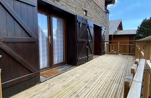 Eyne 2600 Apartment | Welcome to Soleil, à la Neige, a pleasant family resort where life is good!