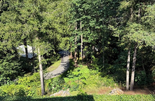 Cultus Lake Cottage | Welcome to “Spruce” at The Cedars