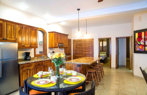 Manglaralto Apartment | Welcome To Sunrise Villa! Get Ready For An Unforgettable Beach Vacation!
