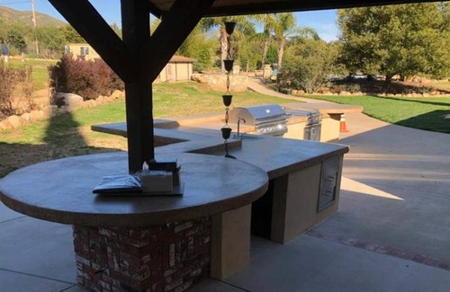 Ojai House | Welcome to SUNSET RANCH