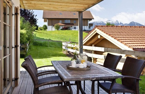 Fuessen Apartment | Welcome to the Alex vacation apartment Holiday apartment B, your perfect retreat.